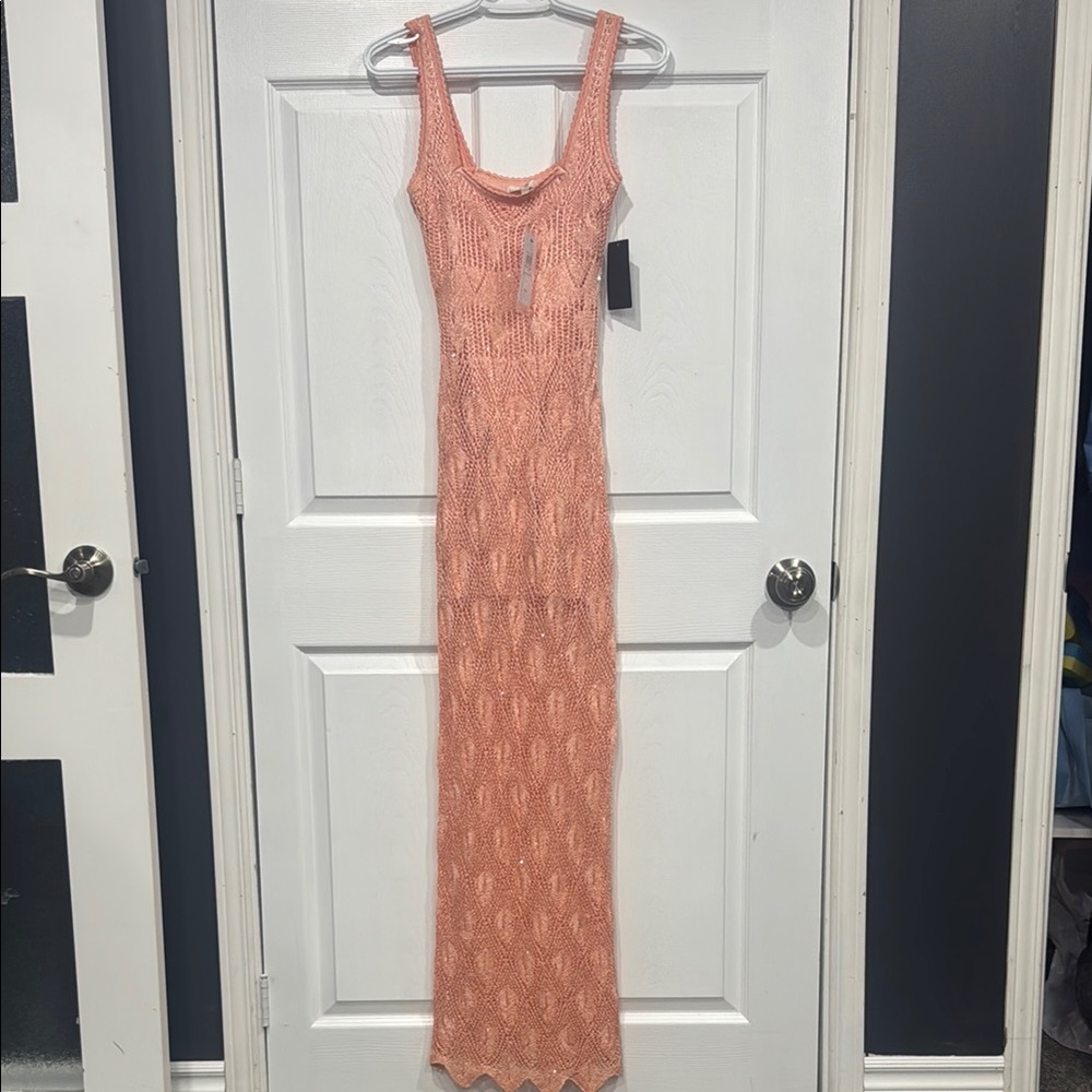 Guess Maxi Dress
NWT
Size XS